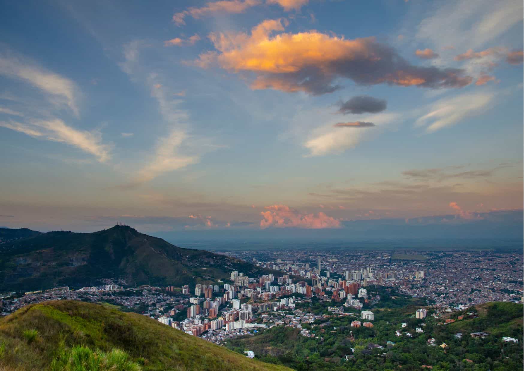 How To Get From Bogota to Cali Best Way, best way from Bogota to Cali, cheapest way from Bogota to Cali, Bogota to Cali, bus from Bogota to Cali, by plane from Bogota to Cali, Bogota to Cali by van, Bogota to Cali by bus,