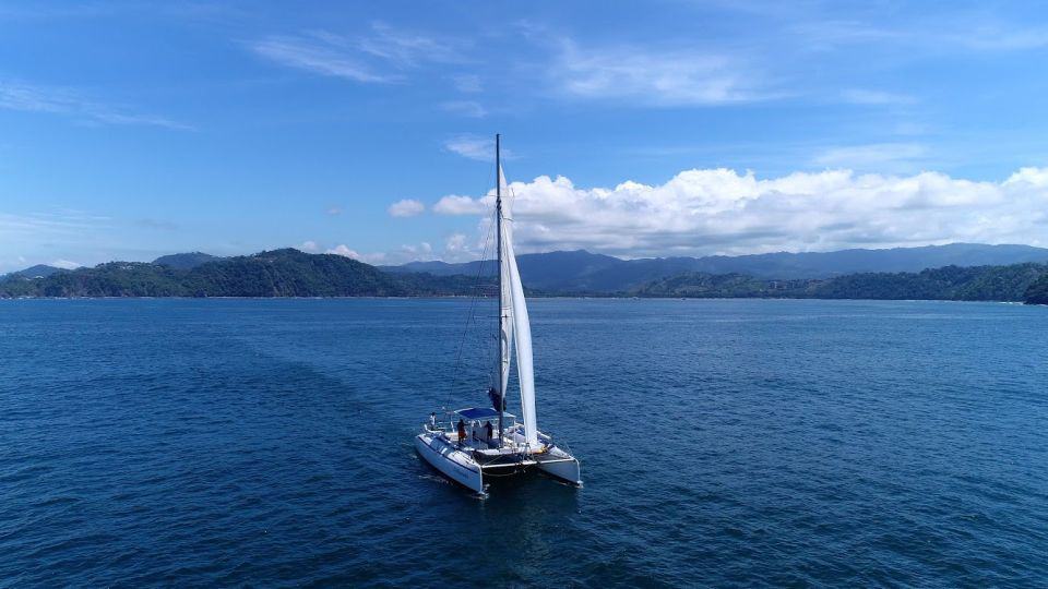 Catamaran Tamarindo: The Ultimate Catamaran Experience in Tamarindo 4 Catamaran Tamarindo: The Ultimate Catamaran Experience in Tamarindo