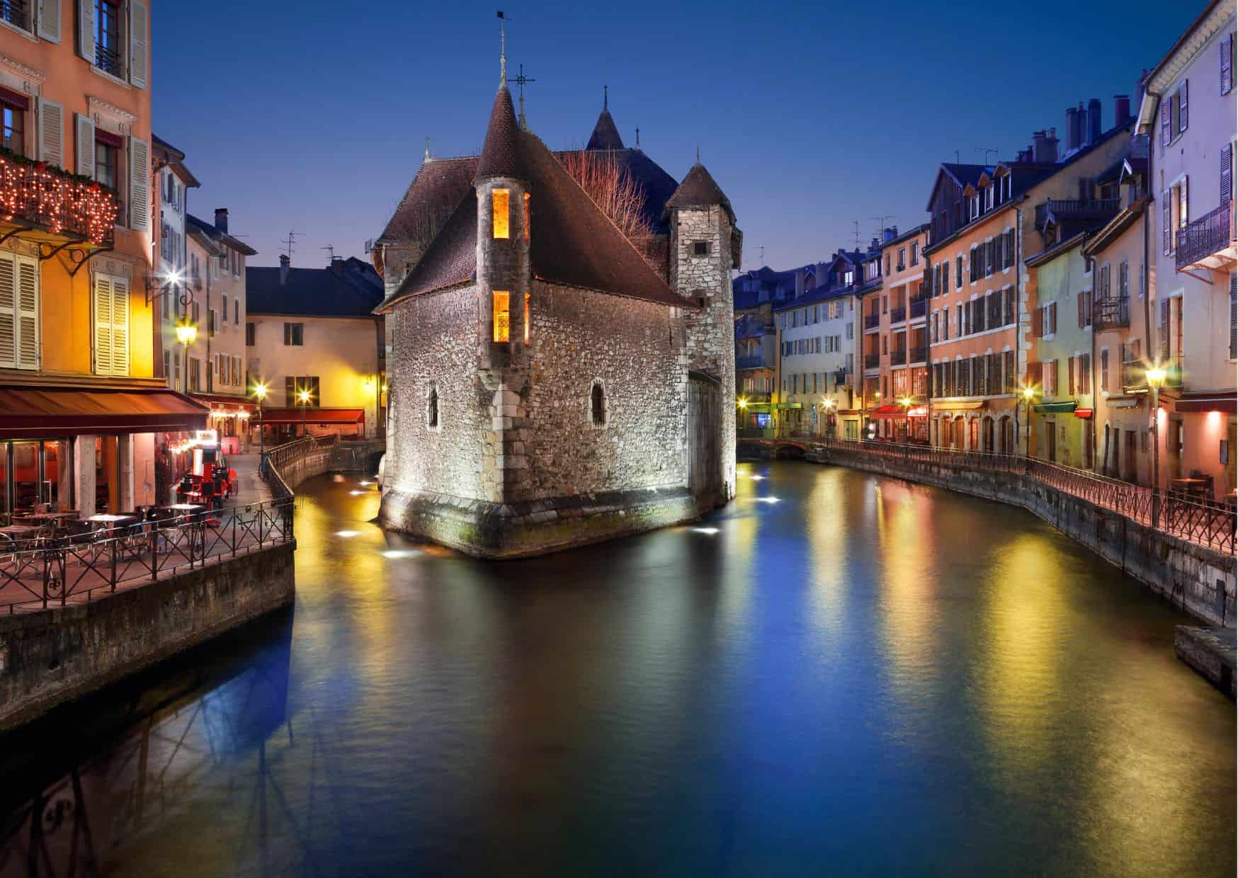 11 Most Beautiful Fairytale Towns in Europe, How To Get From Geneva Airport to Annecy Best Way, cheapest way from Geneva Airport to Annecy, cheapest way from Geneva to Annecy, Geneva Airport to Annecy, Geneva to Annecy, bus from Geneva Airport to Annecy, taxi from Geneva Airport to Annecy, uber from Geneva Airport to Annecy, train from Geneva Airport to Annecy, shuttle bus from Geneva Airport to Annecy, private transfer from Geneva Airport to Annecy