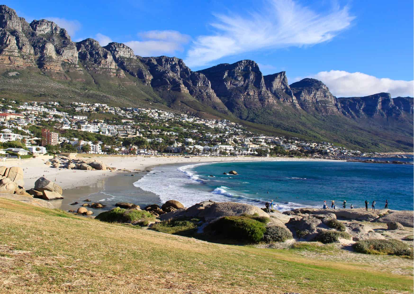 Best Beaches in the World, How to get from Cape Town airport to Camps Bay Best Way, cheapest way from Cape Town airport to Camps Bay, best way from Cape Town airport to Camps Bay, bus from Cape Town airport to Camps Bay, Cape Town airport to Camps Bay, taxi fare from Cape Town airport to Camps Bay, private transfer from Cape Town airport to Camps Bay