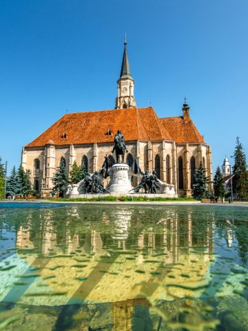 How to get from Cluj Airport to city center Best Way, cheapest way from Cluj Airport to city center, best way from Cluj Airport to city center, bus from Cluj Airport to city center, Cluj Airport to downtown, taxi fare from Cluj Airport to city center, private transfer from Cluj Airport to city center, cluj napoca airport to city center