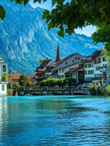 How To Get From Geneva Airport to Interlaken Best Way, cheapest way from Geneva Airport to Interlaken, cheapest way from Geneva to Interlaken, Geneva Airport to Interlaken, Geneva to Interlaken, bus from Geneva Airport to Interlaken, taxi from Geneva Airport to Interlaken, uber from Geneva Airport to Interlaken, train from Geneva Airport to Interlaken, shuttle bus from Geneva Airport to Interlaken, private transfer from Geneva Airport to Interlaken