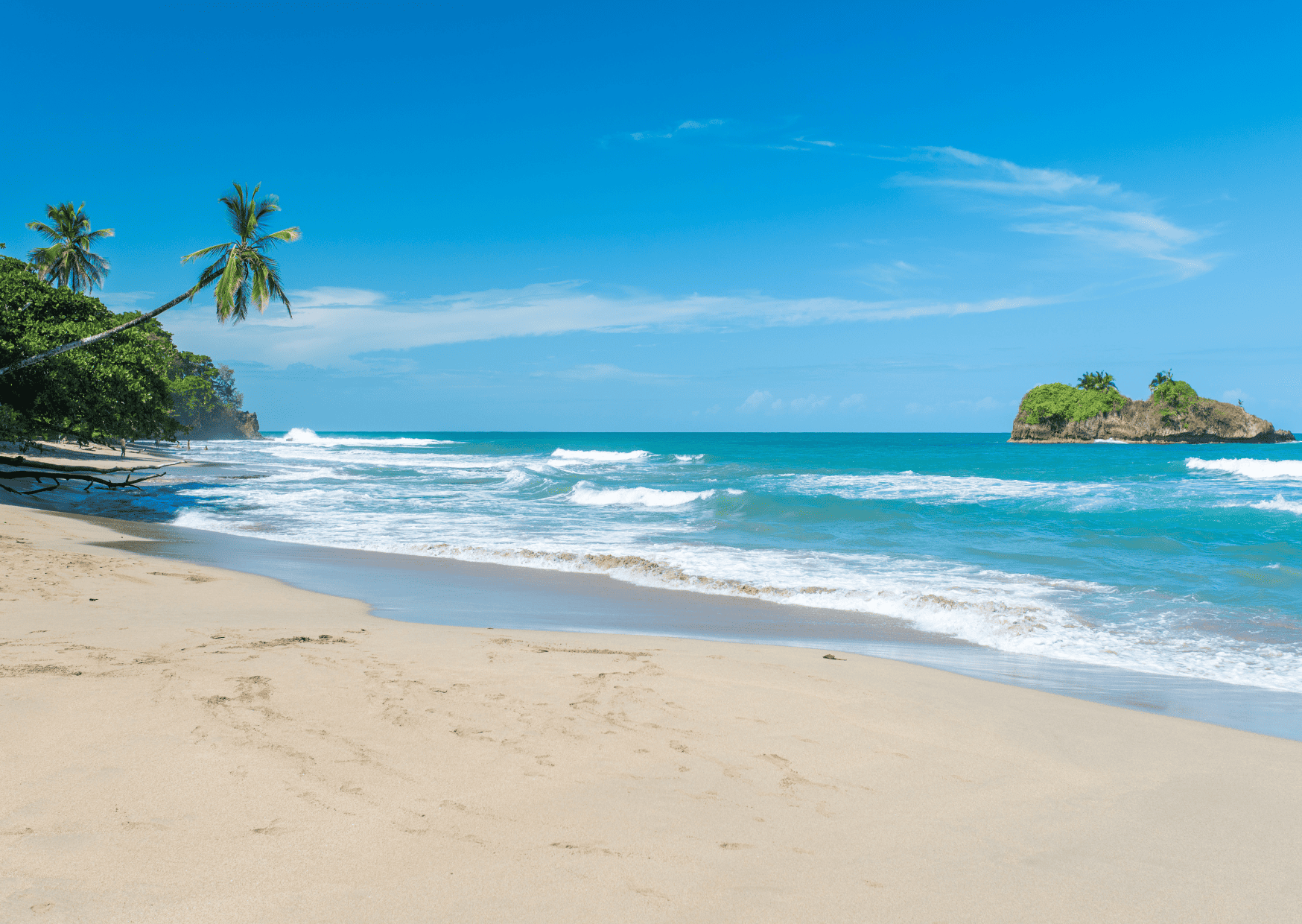 10 Beautiful Towns in Costa Rica, 10 Tips For Living As An Expat In Costa Rica, 8 Reasons Why Not to Visit Costa Rica And 7 Main Reasons To Visit