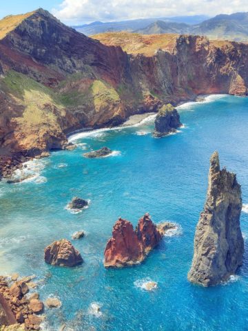 10 Common Mistakes to Avoid in Madeira and How to Avoid Them, How To Get From Madeira Airport To City Center Best Way, cheapest way from Madeira airport to Downtown, cheapest way from Madeira airport to city, Madeira airport to city center, Madeira airport to Madeira, Madeira Bus Airport, bus from Madeira airport to city center, taxi from Madeira airport to city center, Uber from Madeira airport to city, Cabify from Madeira airport to city center,