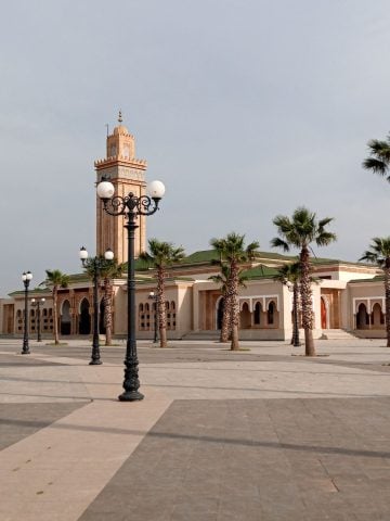 How To Get From Tangier to Oujda Best Way, cheapest way from Tangier to Oujda, Tangier to Oujda, bus from Tangier to Oujda, taxi Tangier to Oujda, Uber from Tangier to Oujda, Tangier to Oujda by bus, van from Tangier to Oujda, best way from Tangier to Oujda, train from Tangier to Oujda,