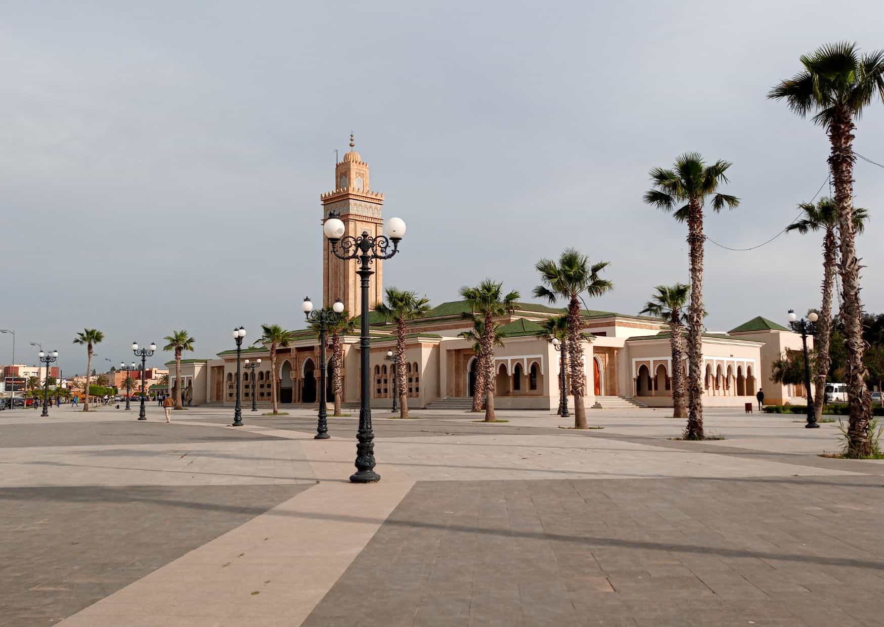 How To Get From Tangier to Oujda Best Way, cheapest way from Tangier to Oujda, Tangier to Oujda, bus from Tangier to Oujda, taxi Tangier to Oujda, Uber from Tangier to Oujda, Tangier to Oujda by bus, van from Tangier to Oujda, best way from Tangier to Oujda, train from Tangier to Oujda,