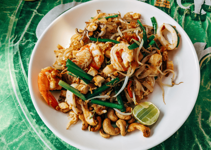 Pad Thai - Thailand vs Philippines