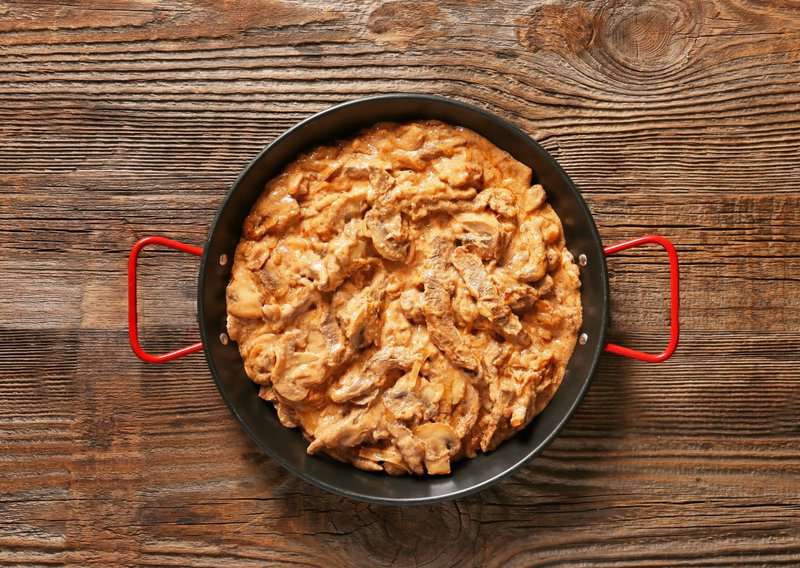 How to Make Beef Stroganoff – An Authentic Beef Stroganoff (Recipe Guide)