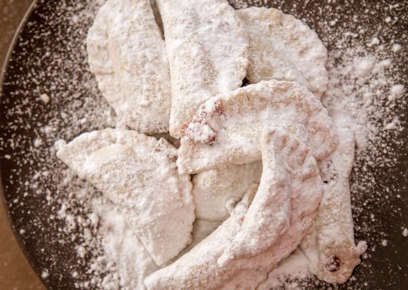 How to Make Empanadas – An Authentic Empanada (Recipe Guide)