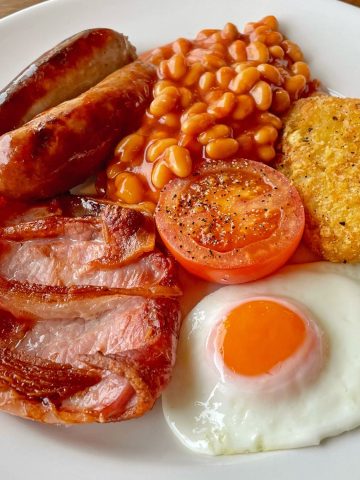 6 Reasons to Stay in an Airport Hotel And Mistakes To Avoid, 10 Most Delicious Breakfast To Try Around The World (Recipe Guide), 13 Worst Destinations For Foodies To Visit Around The World, 10 Things to Know Before Visiting the UK - Best UK Travel Tips, European Breakfast Vs Asian Breakfast, How to Make English Breakfast – Authentic English Breakfast (Recipe Guide)