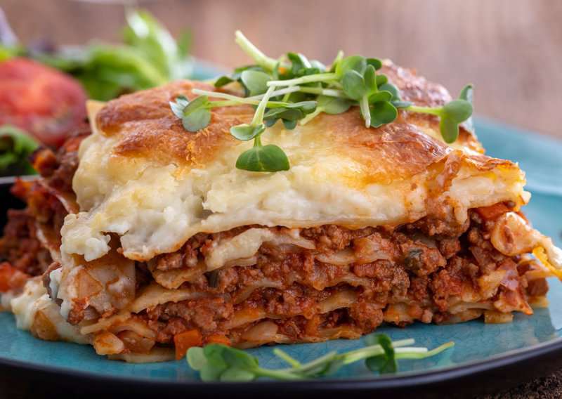 How to Make Lasagna – An Authentic Lasagna (Recipe Guide)