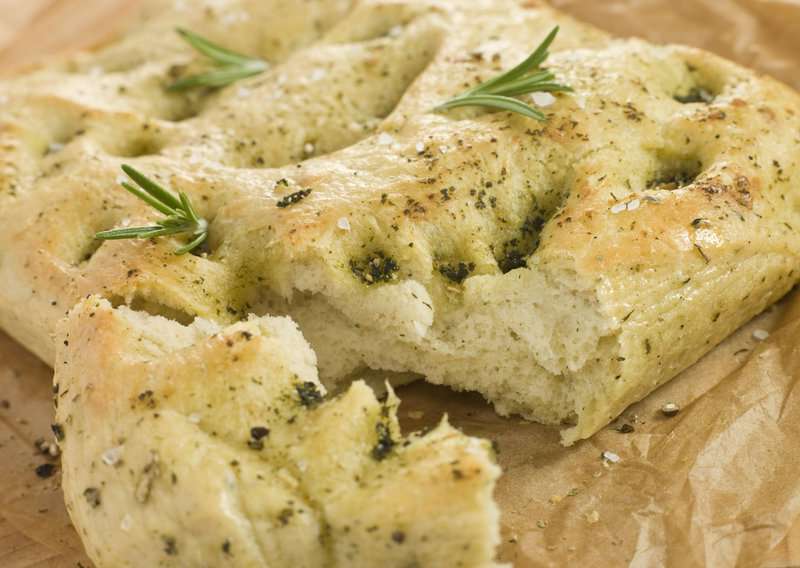 How to Make Foccacia – An Authentic Foccacia (Recipe Guide)