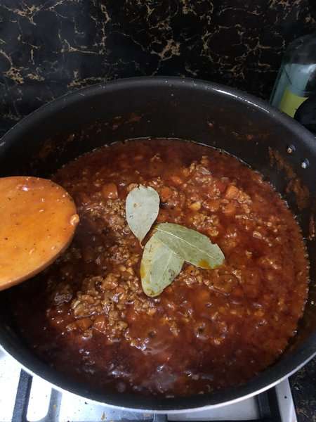 How to Make Spaghetti Bolognese - An Authentic Spaghetti Bolognese (Recipe Guide)