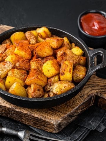 First Time Visiting Spain? Must-Try Food and Drinks In Spain, Tapas Vs Aperitivo: What Is Better And Best Tapas and Aperitivo To Try (Recipe Guide), 15 Reasons For Americans to Move to Spain, Digital Nomads in Barcelona: Everything You Need to Know, How to Make Patatas Bravas – Authentic Patatas Bravas (Recipe Guide)