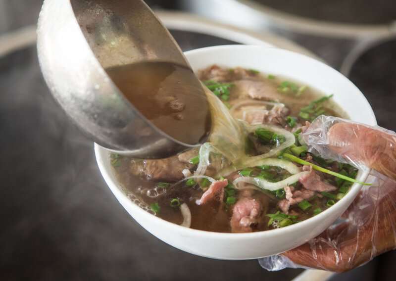 How to Make Pho – An Authentic Pho (Recipe Guide)