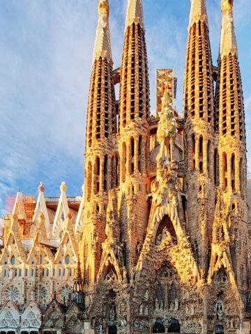 What is Spain Famous For? An Insider’s Guide, 10 Tips For Living As an Expat in Spain