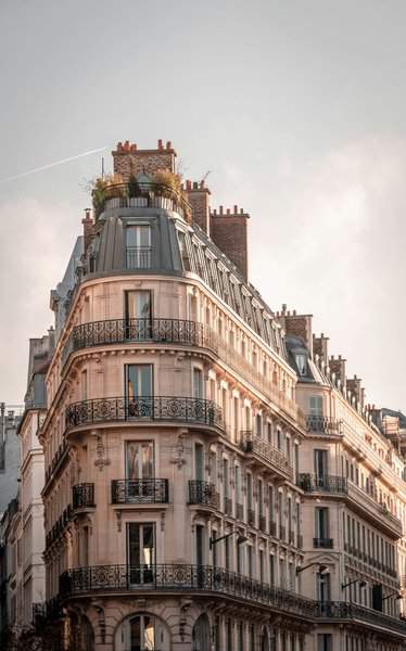 The architecture in Paris which is just unparalleled | London vs Paris