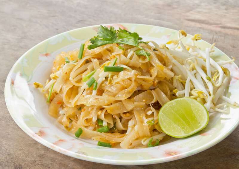 How to Make Pad Thai – An Authentic Pad Thai (Recipe Guide)