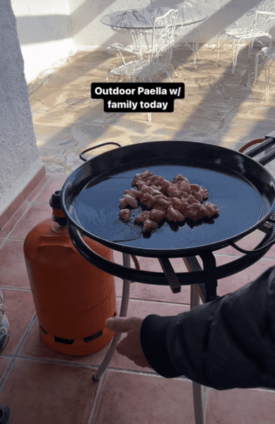 Paella vs Fideua Who Wins, How to Make Paella - An Authentic Spanish Paella (Recipe Guide)