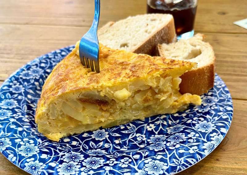 How to Make Spanish Omelette - An Authentic Spanish Omelette (Recipe Guide)