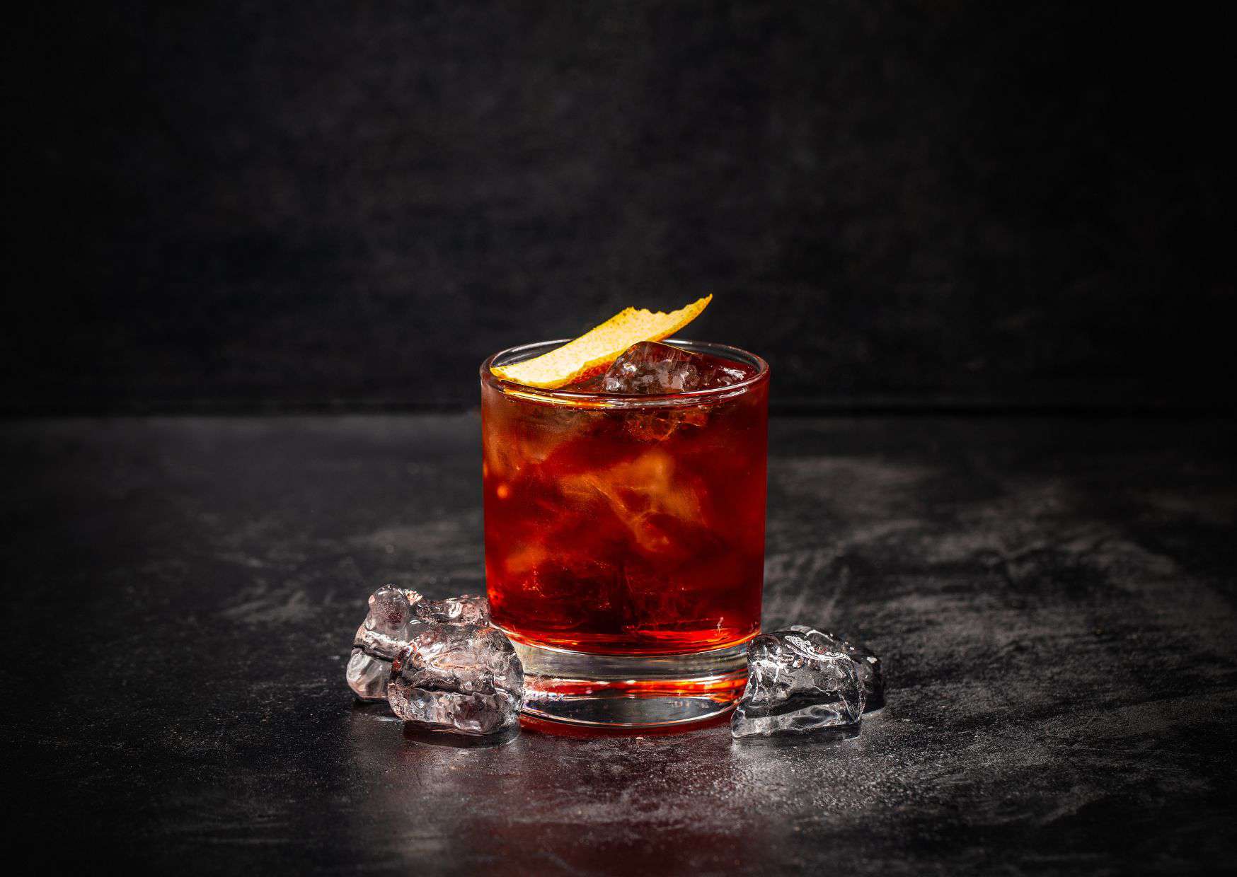 7 Cocktails Everyone Should Know How to Make 6 Most Popular Cocktails Around the World, Negroni Cocktail,