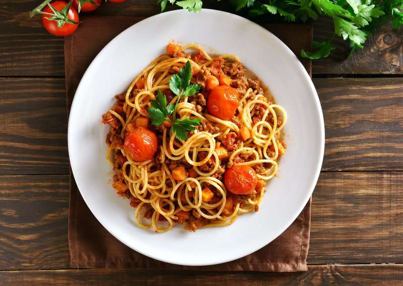 Spaghetti Bolognese Vs Spaghetti Carbonara Who Wins