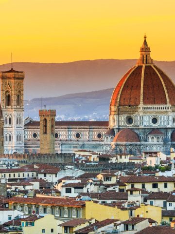 15 Most Beautiful UNESCO Sites to Visit in Europe, 10 Best Destinations for Travel with Your Partner Right Now, 7 Tourist Traps to Avoid in Florence (Travel Guide)