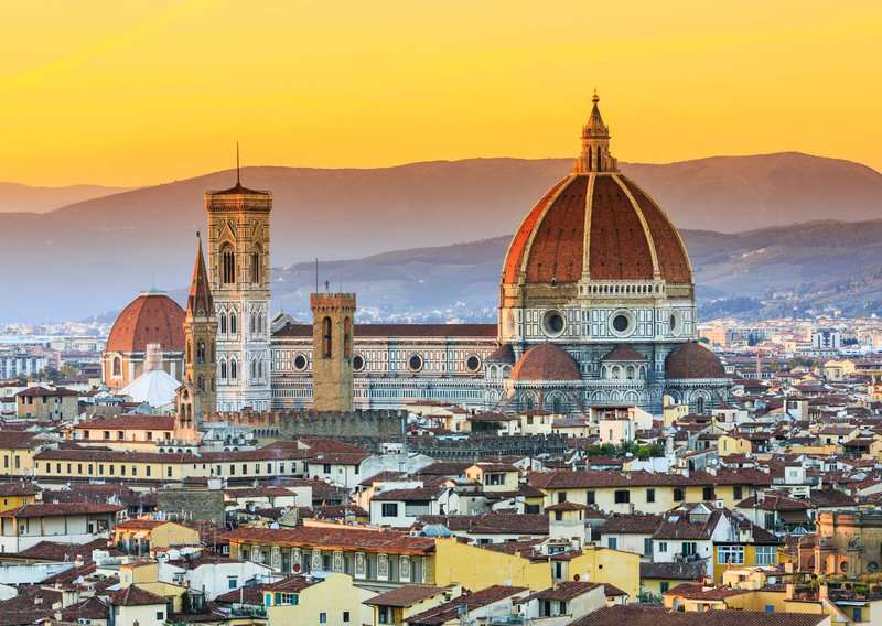 15 Most Beautiful UNESCO Sites to Visit in Europe, 10 Best Destinations for Travel with Your Partner Right Now, 7 Tourist Traps to Avoid in Florence (Travel Guide)