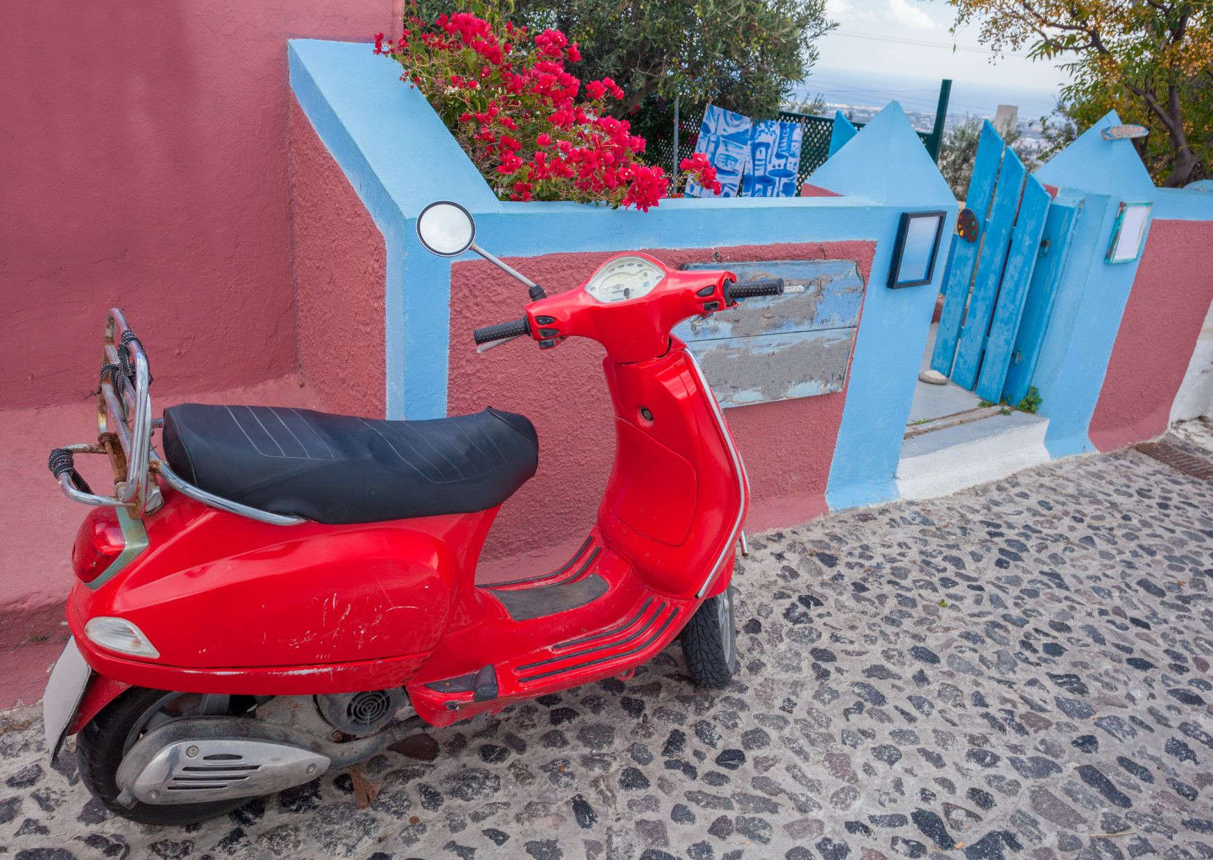 Get an Alternative Transport in Santorini - Avoid These 10 Biggest Mistakes Tourists Do in Santorini