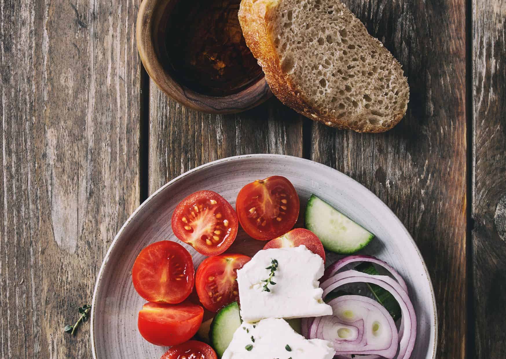 How To Make Greek Salad (Recipe Guide) Tips And Calories
