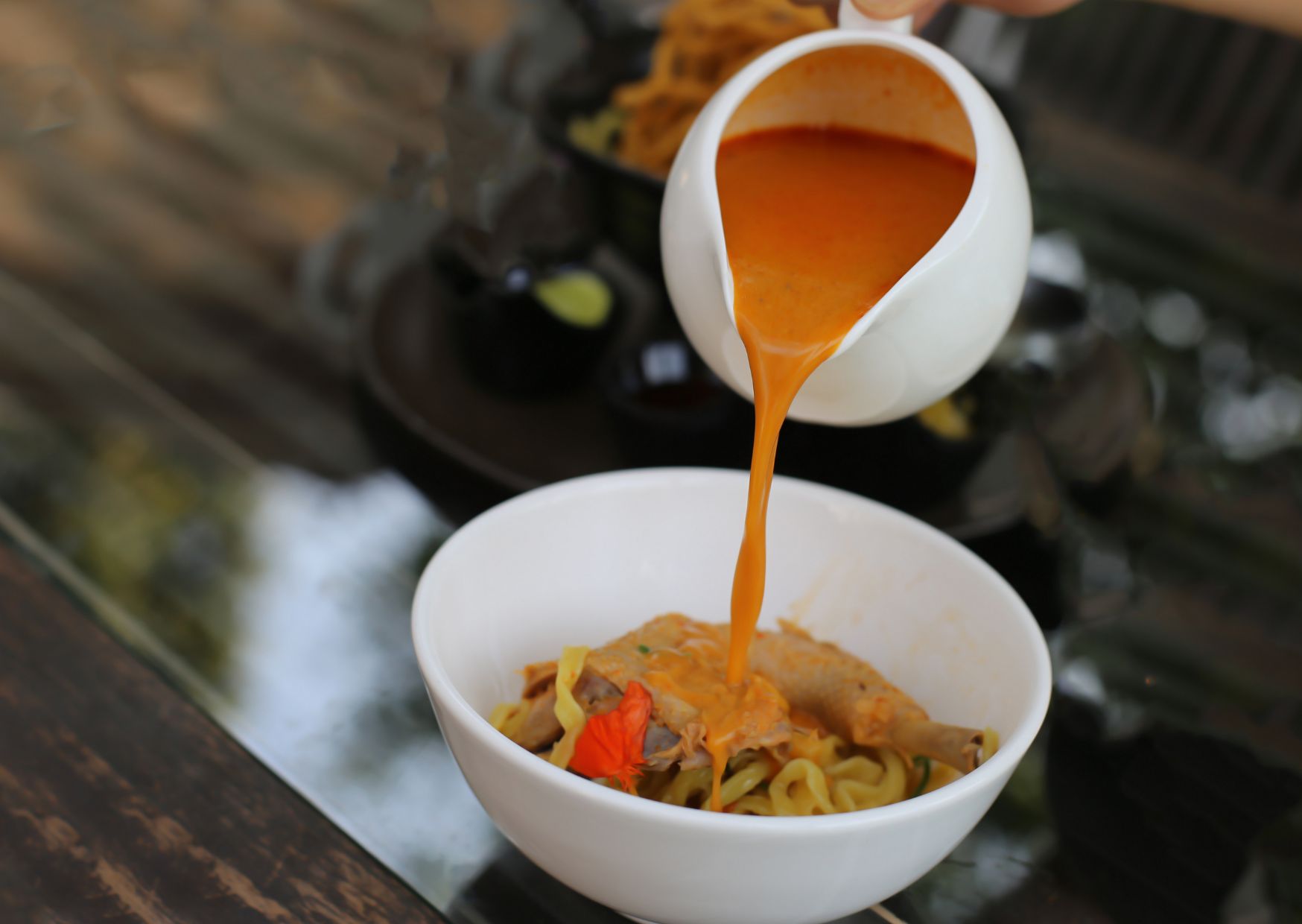 How To Make Khao Soi – Northern Thailand’s Famous Curry Noodle Soup 3 How to Make Khao Soi – Authentic Khao Soi (Recipe Guide)