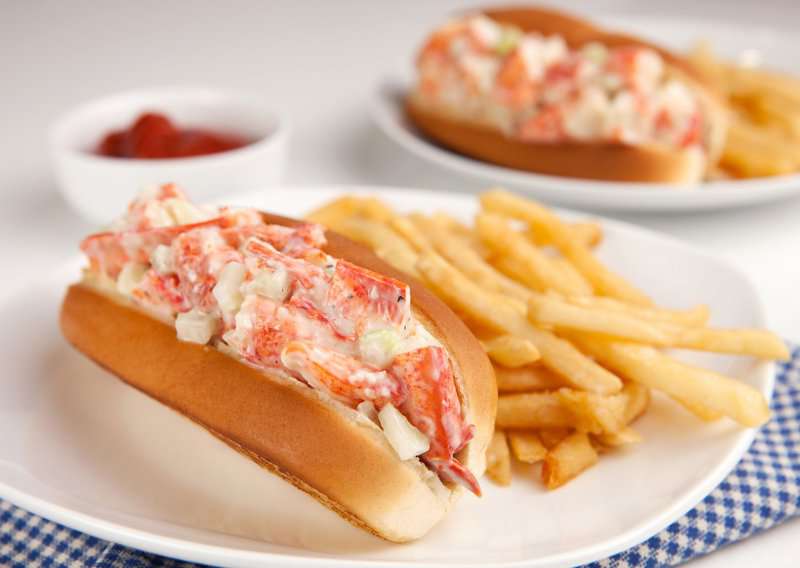 How to Make Lobster Roll – Authentic Lobster Roll (Recipe Guide) Tips and Calories