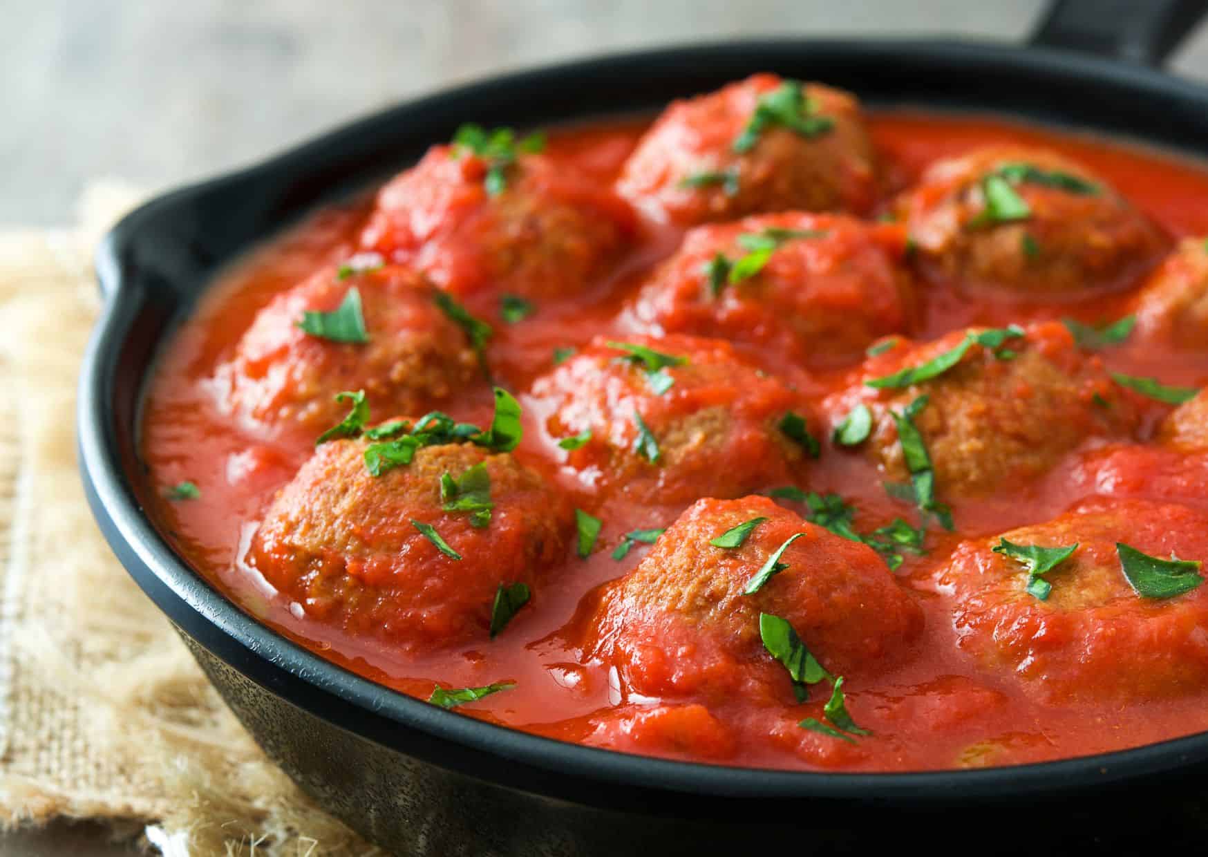 How To Make Homemade Meatballs (Recipe Guide) Tips And Calories