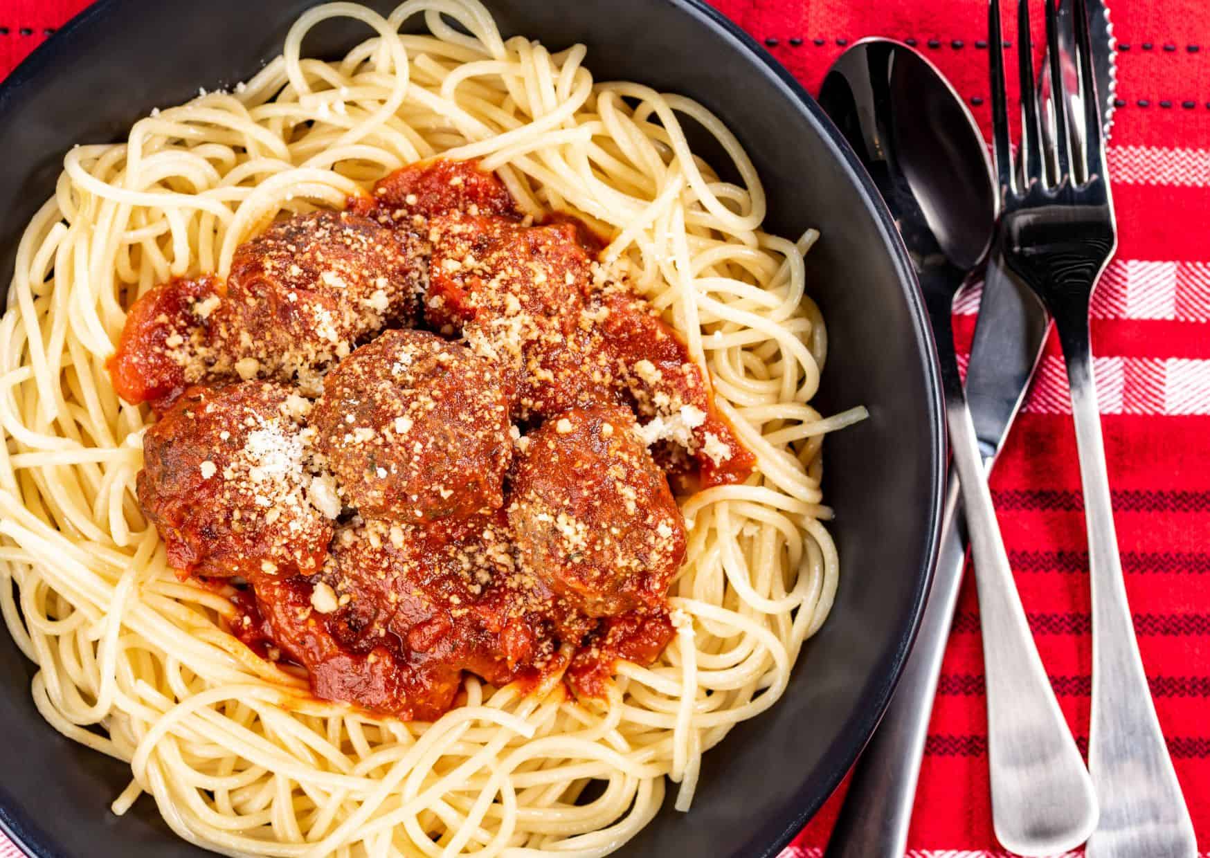 How To Make Homemade Meatballs (Recipe Guide) Tips And Calories