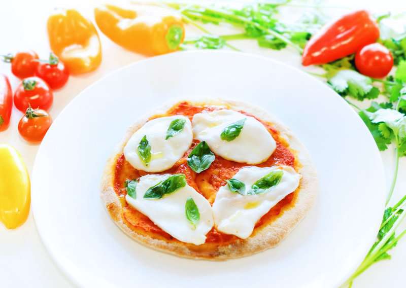 How to Make Neapolitan Pizza – Authentic Neapolitan Pizza (Recipe Guide)