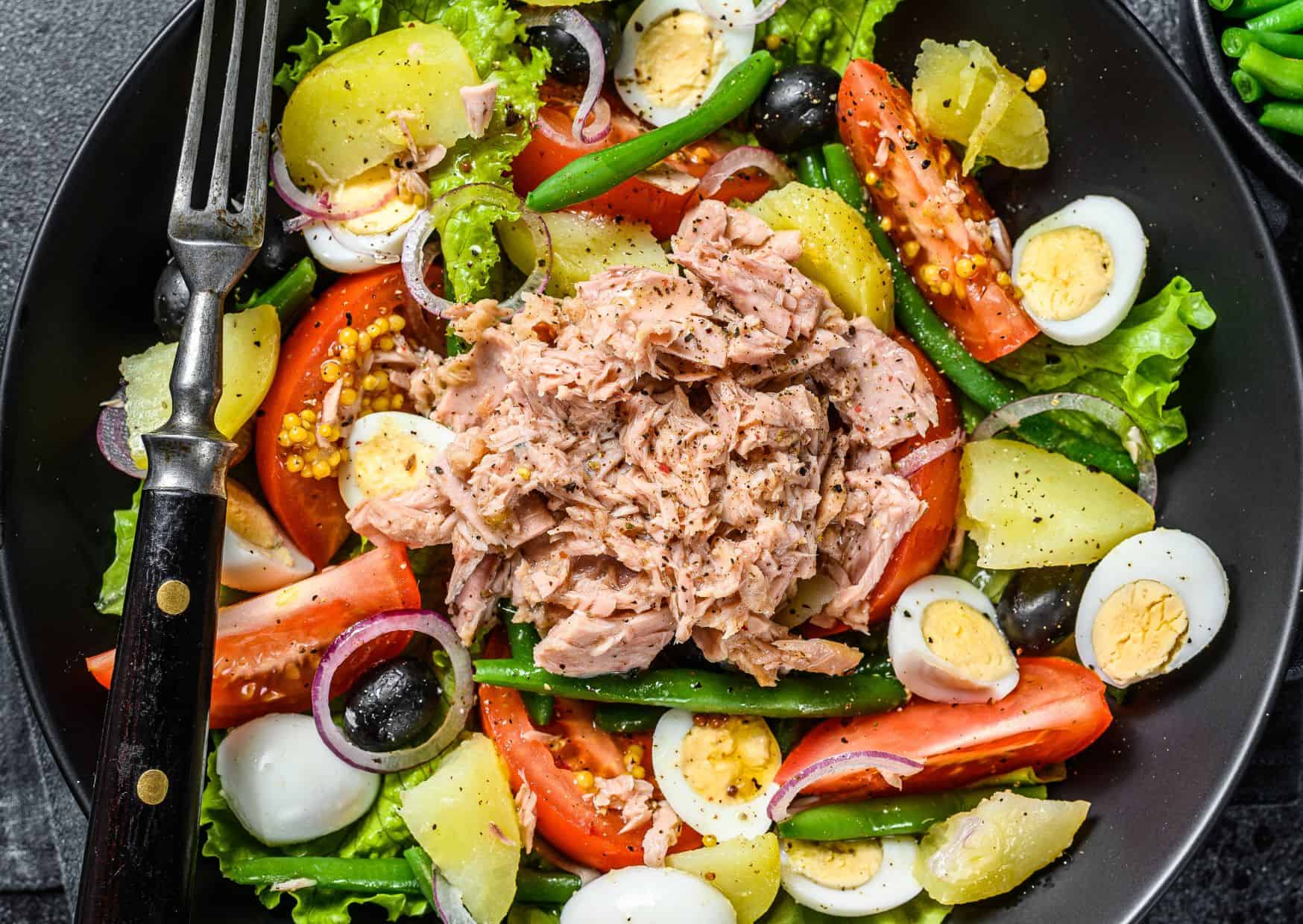 How to Make Nicoise Salad (Recipe Guide) Tips And Calories