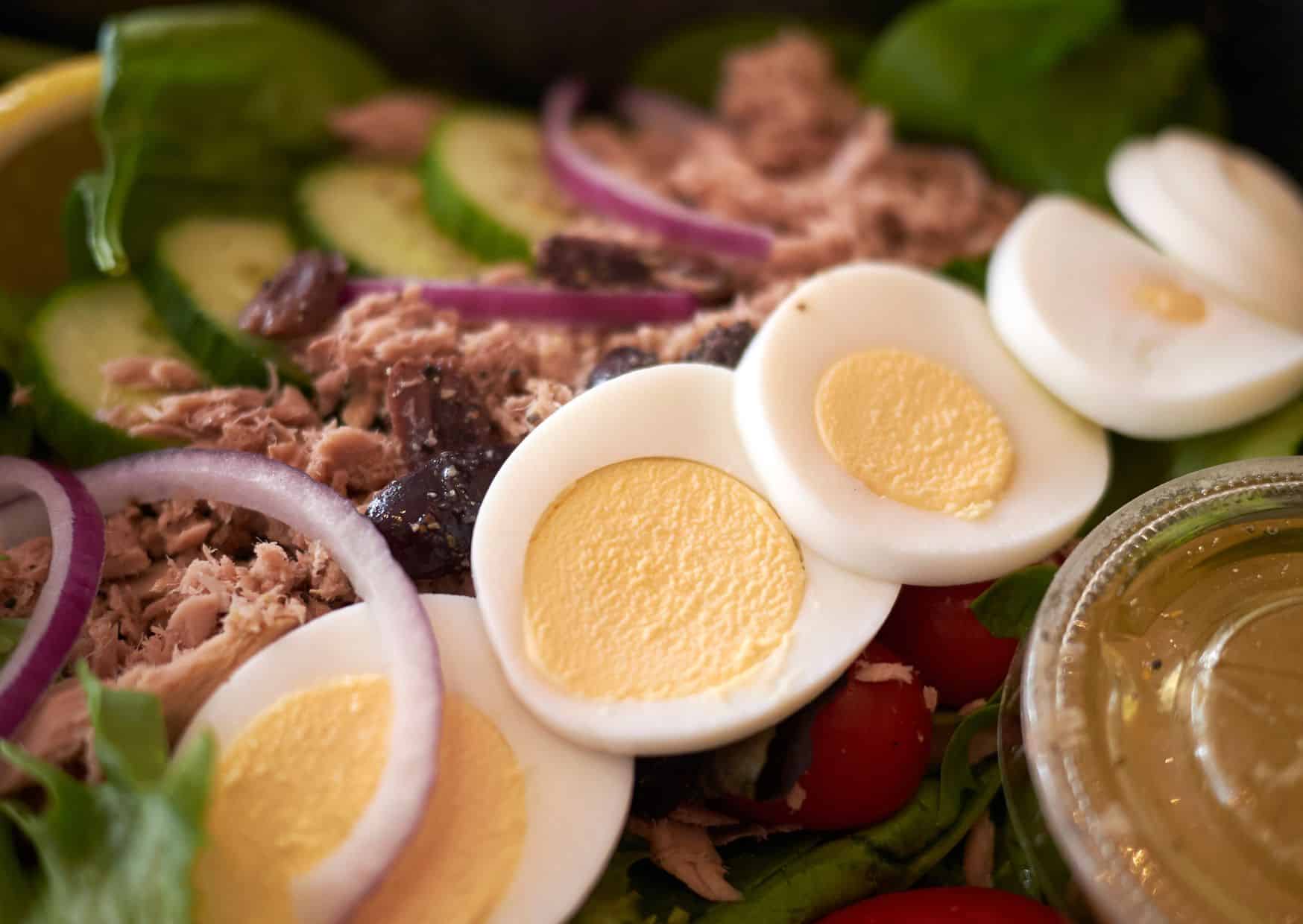 How to Make Nicoise Salad (Recipe Guide) Tips And Calories