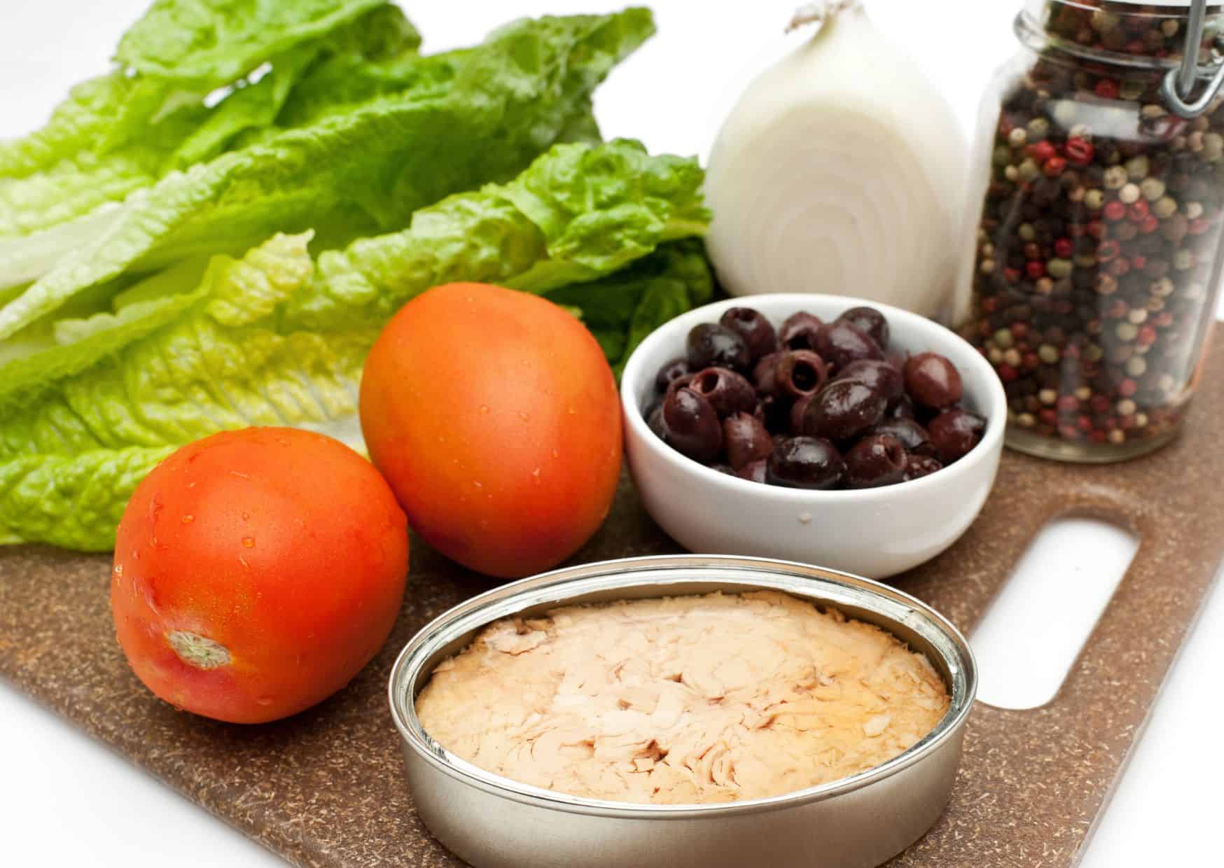 How to Make Nicoise Salad (Recipe Guide) Tips And Calories