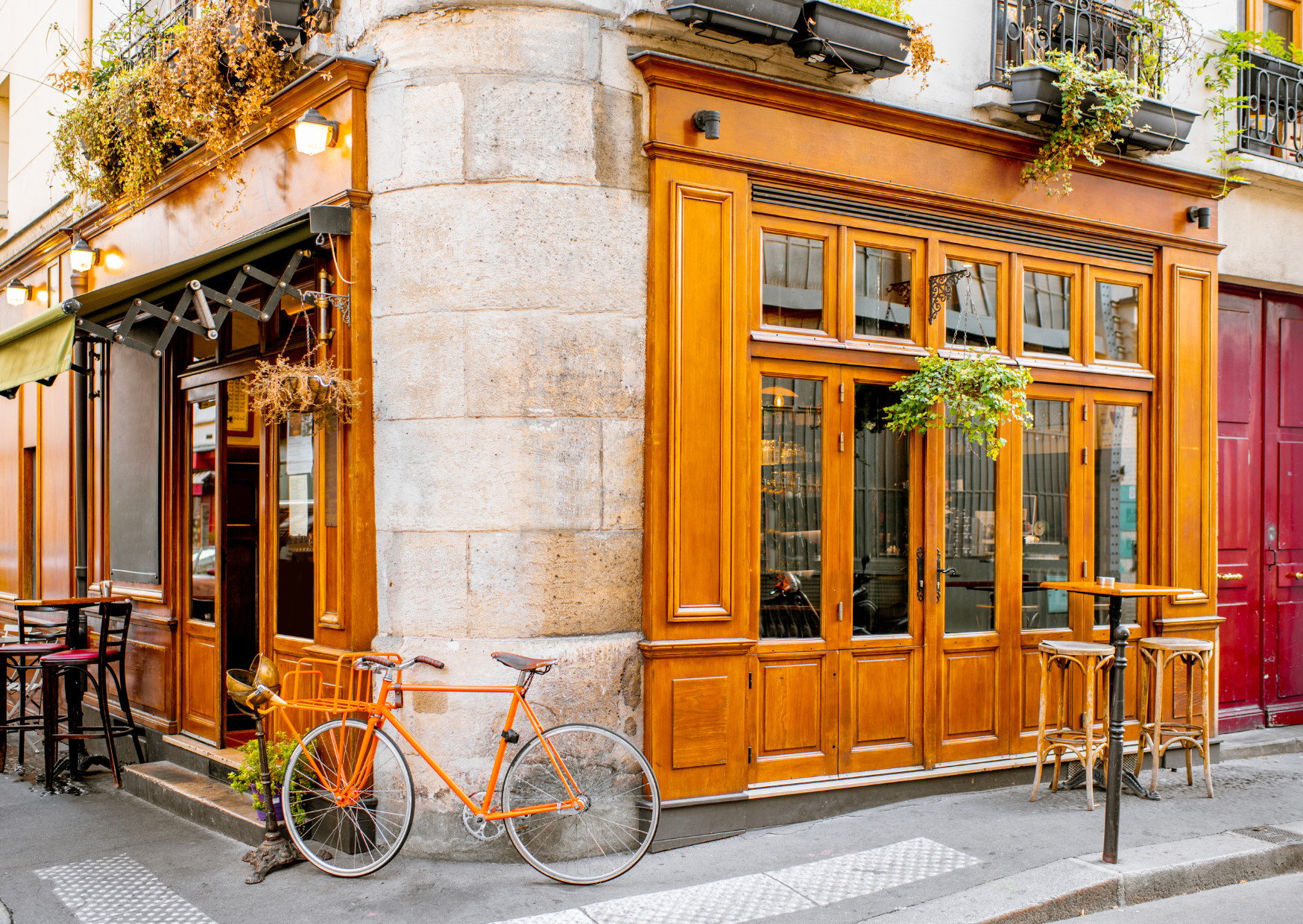 Parisian Storefront 8 Mistakes Tourists Make in Paris to Avoid