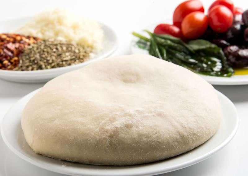 How To Make Pizza From Scratch (Recipe Guide) Tips and Calories