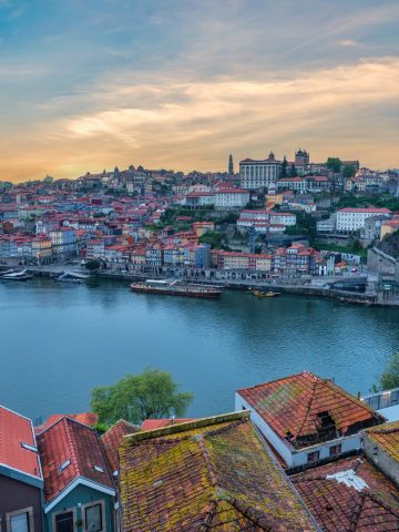 6 Tourist Traps to Avoid in Porto Portugal And How to Avoid Them