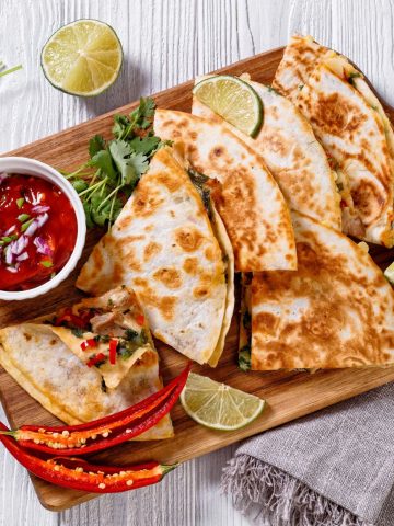 How to Make Quesadilla – Authentic Quesadilla (Recipe Guide)