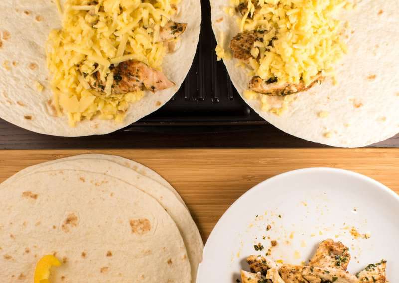 How to Make Quesadilla – Authentic Quesadilla (Recipe Guide)