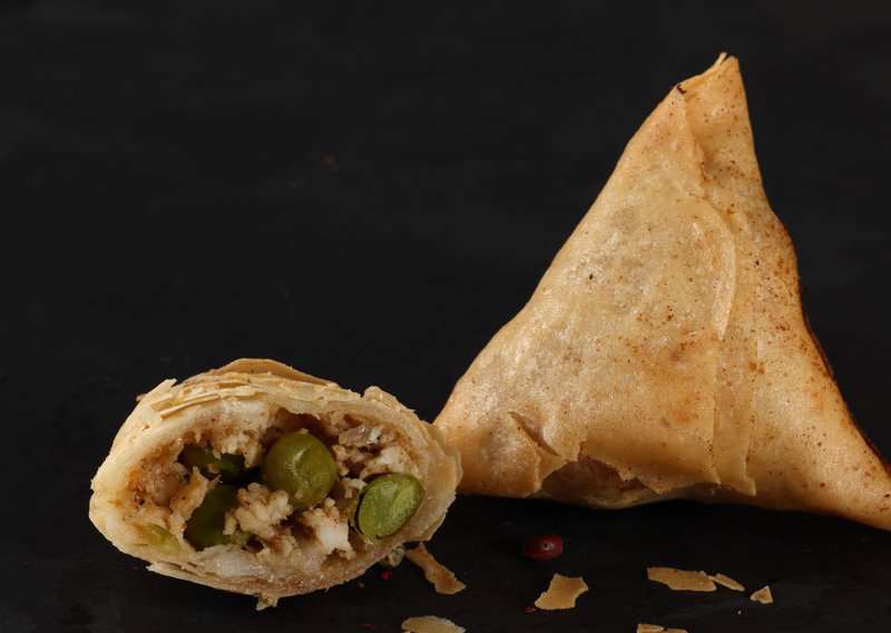 How to Make Samosa – Authentic Samosa (Recipe Guide)