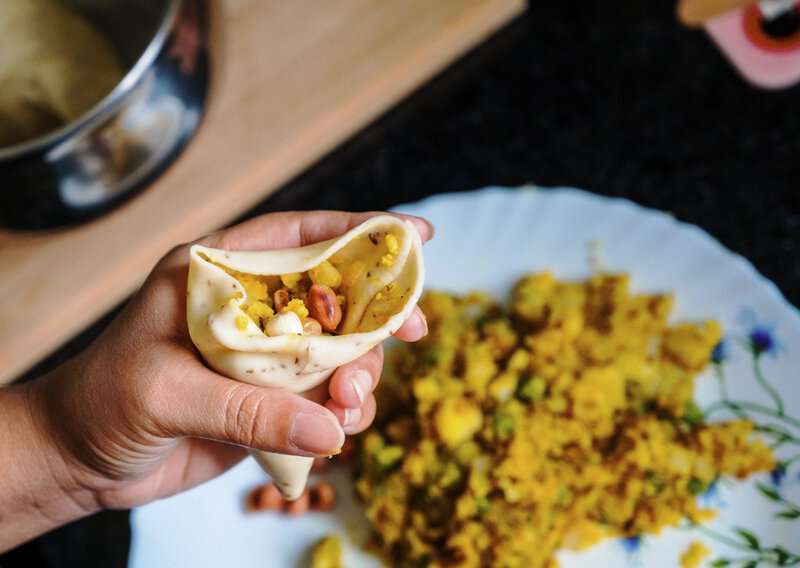 How to Make Samosa – Authentic Samosa (Recipe Guide)