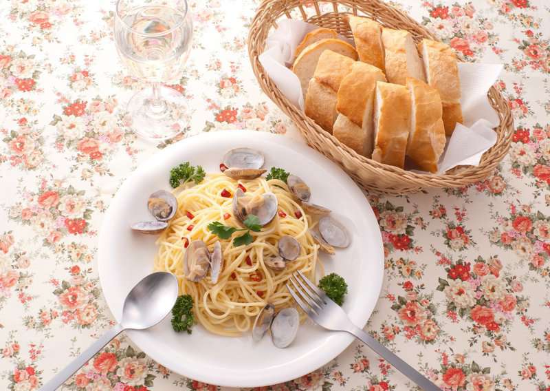 How to Make Seafood Pasta - Authentic Seafood Pasta (Recipe Guide) Tips And Calories