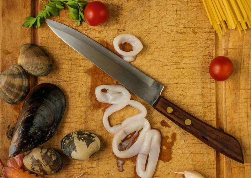 How to Make Seafood Pasta - Authentic Seafood Pasta (Recipe Guide) Tips And Calories