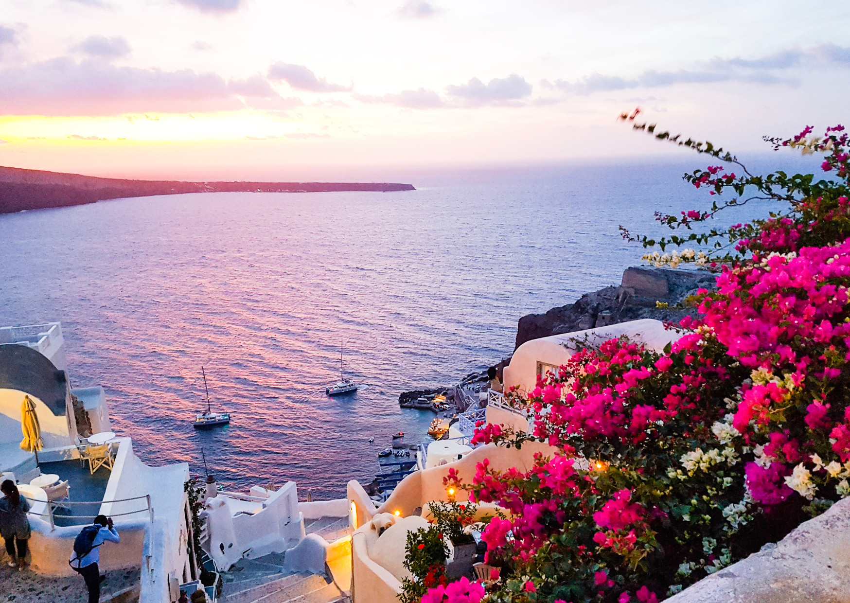 Sunset views in Santorini Avoid These 10 Biggest Mistakes Tourists Do in Santorini