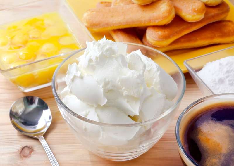 How to Make Tiramisu – Authentic Tiramisu (Recipe Guide)