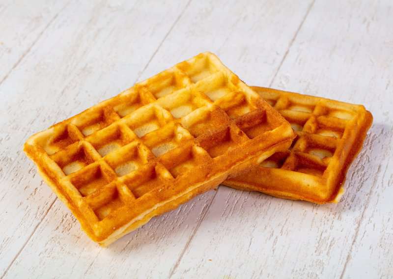 How to Make Waffles - Authentic Waffles (Recipe Guide) Tips and Calories